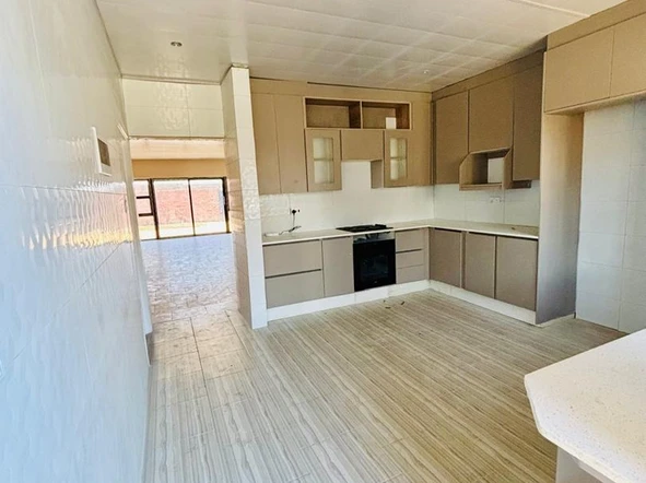 Spacious 4-Bedroom Home with Borehole in Belvedere, Zesa Training Centre area, Harare West