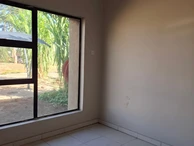 Elizabeth Windsor Gardens 2-Bedroom Flat in Marlborough!