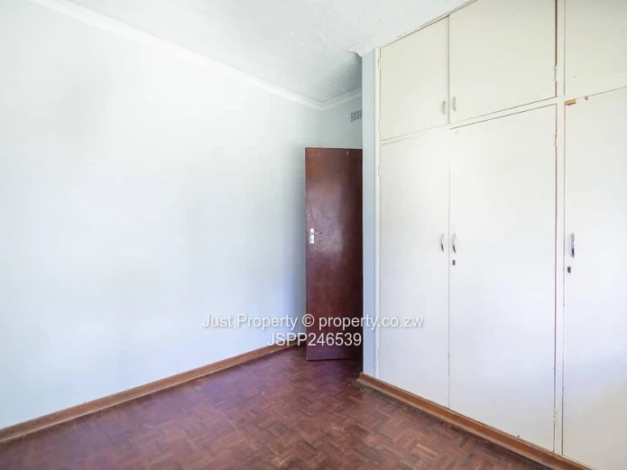 2 Bed Garden Flat; Avondale  West; For  Rent
