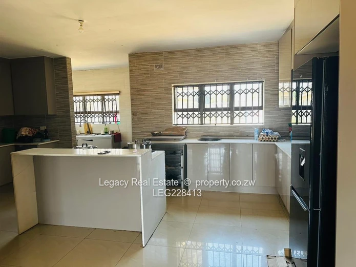 Spacious 1-Bedroom Rental in Waterfalls (Near Derbyshire)