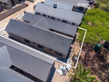 4 Bedroom Flat & Apartment