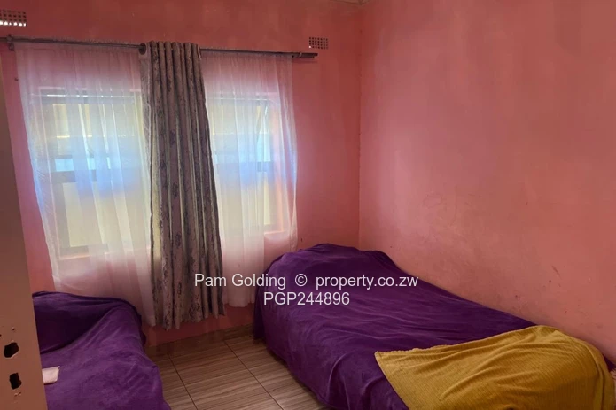 Modern Family Home (Sole Mandate)