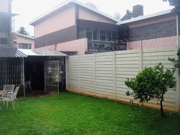 2 Bedroom Garden Flat