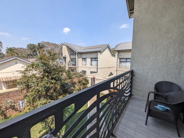 3 Bedroom Flat & Apartment