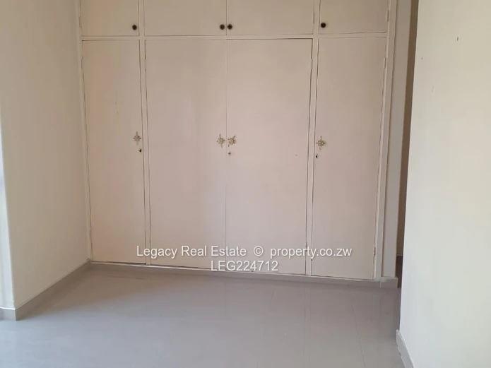 Stirling Heights 2-Bedroom Flat for Rent – Avenues