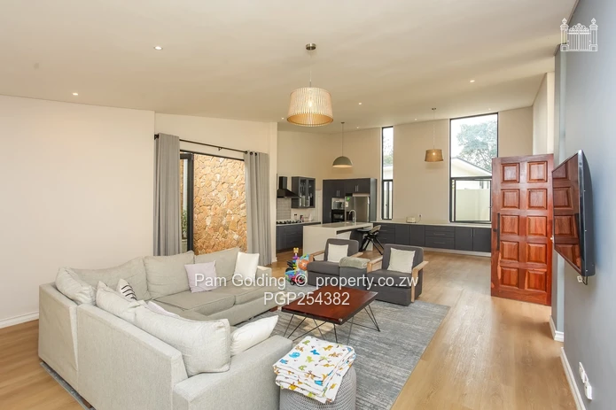 3 Bed 3 Bath Townhouse