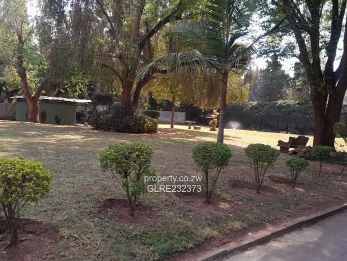 A Spacious, Secure Family Fully Furnished To Let