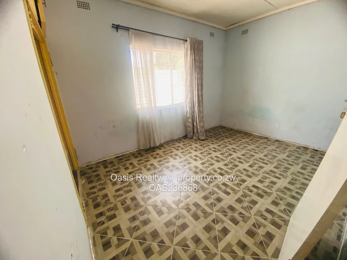 Spacious 4-Bedroom House to Rent  (Sole Mandate)