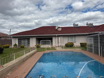 7 Bedroom House