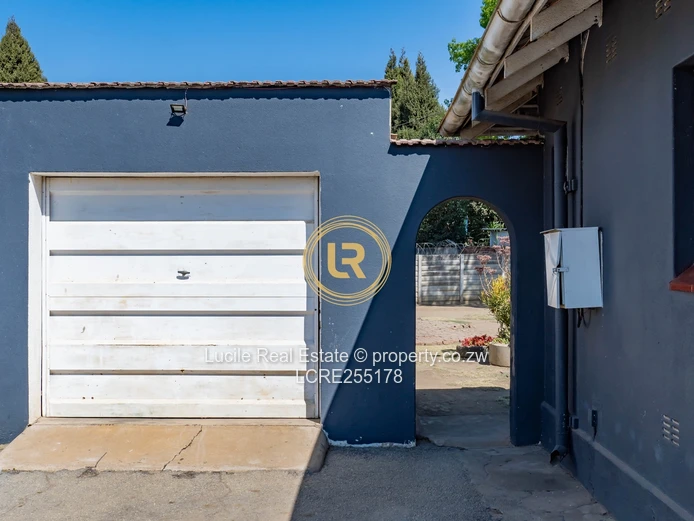 Prime office and investment opportunity in Eastlea.