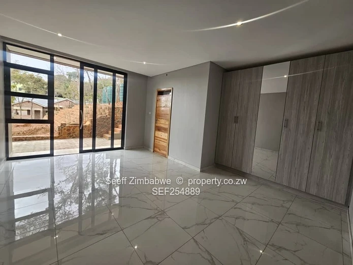 Exquisite 4-Bedroom All-Ensuite Modern Sanctuary | Glen Lorne