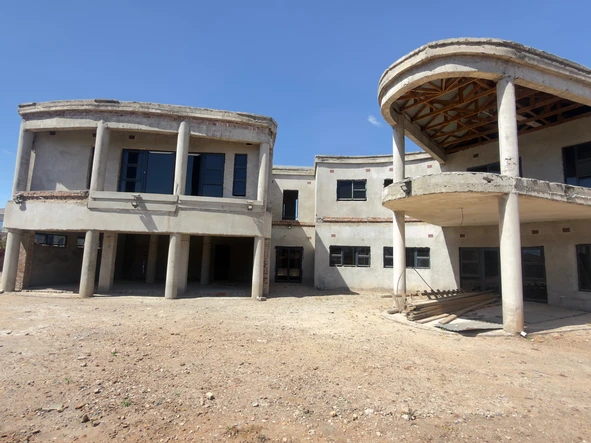 8 Bedroom House