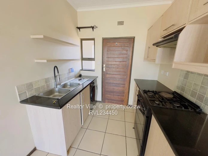 2 bed flat modern flat to let!!! (Sole Mandate)