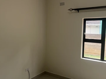 3 Bedroom Flat & Apartment