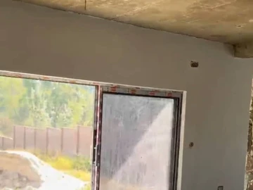 3 Bedroom Flat & Apartment