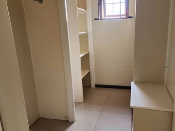 3 Bedroom Flat & Apartment