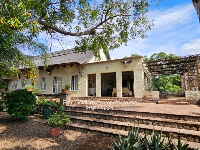 Elevated Spacious Family Home With Panoramic Views