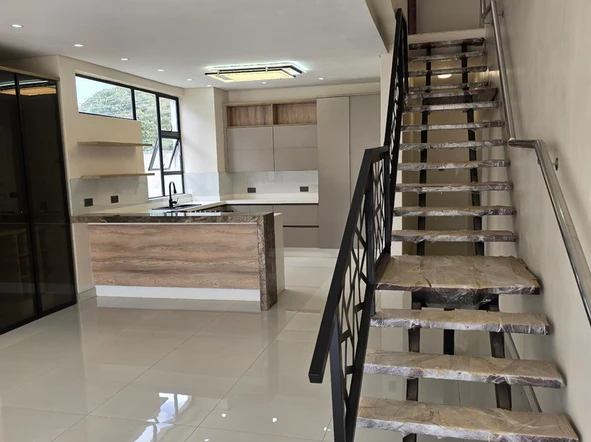 3 Bedroom Flat & Apartment
