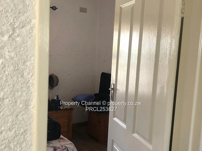 2-Bed Cottage for Rent -  Bluff Hill 