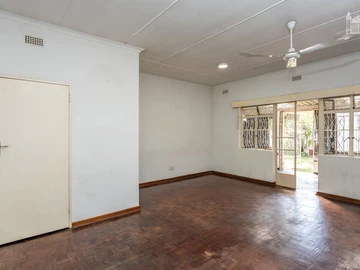 2 Bedroom Garden Flat