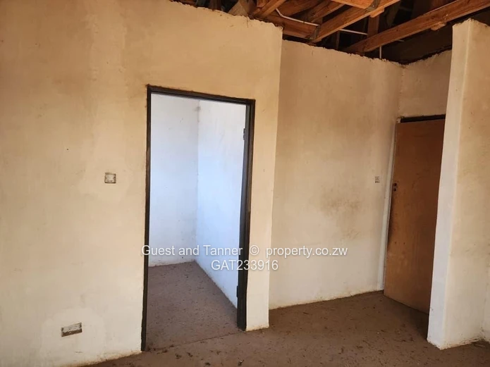 3 Bedroom Cottage for Sale in Norton Damafalls Zimbabwe