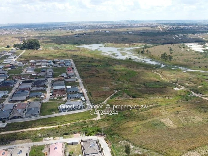 High School stand for Sale in Mabvazuva Estate!!