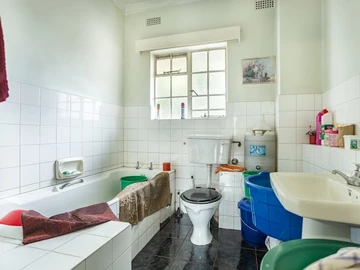 2 Bedroom Garden Flat