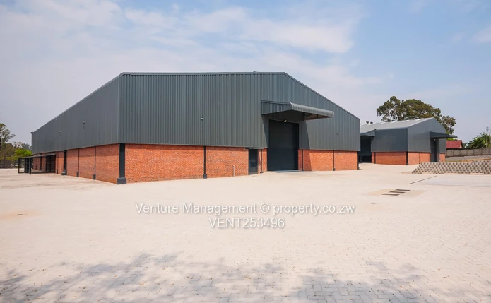 Prime 915sqm Warehouse  Rent – Off Airport Road