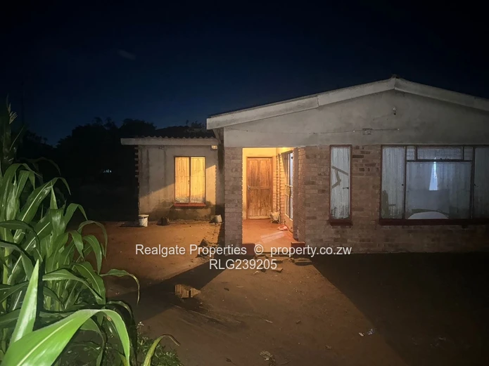 Affordable 2-Bedroom House in Growing Cowdray Park, Bulawayo!