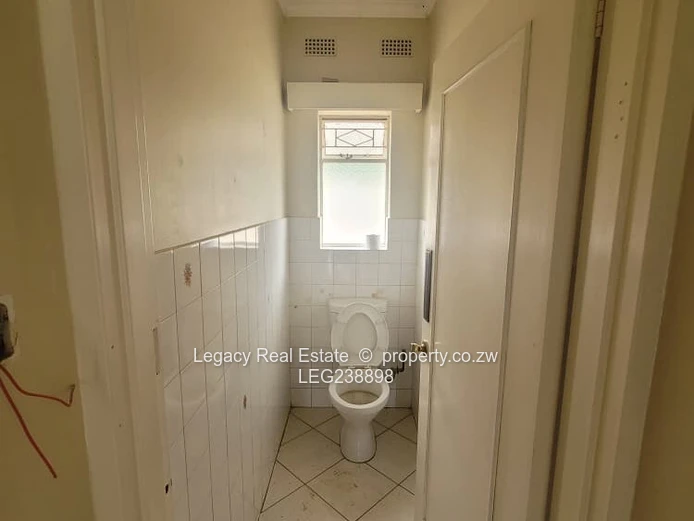 Prestigious Borrowdale Property | Title Deed,Upmarket Pan-Handle Stand Near Sam Levy Village.