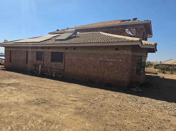6 Bedroom House