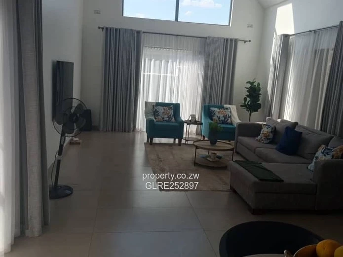 Bright High-Ceiling 4-Bed Home in Borrowdale (Borehole)