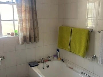 3 Bedroom Garden Flat