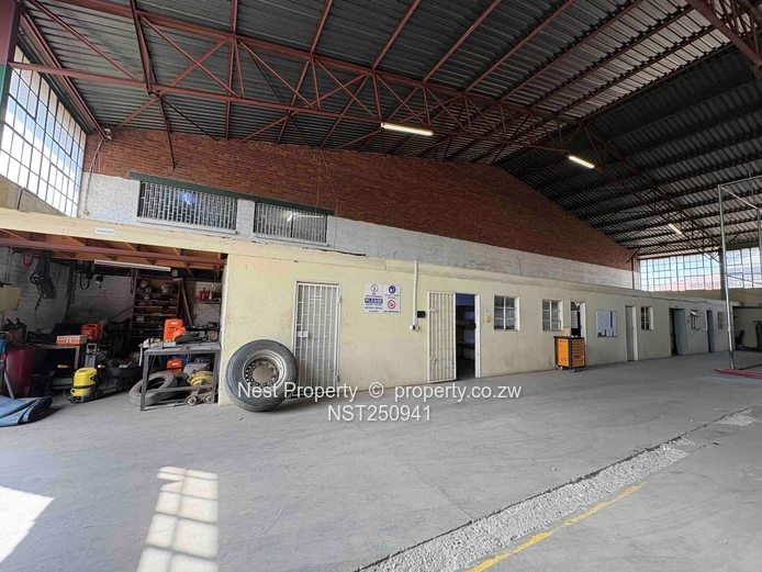 Prime Warehouse With Extensive Office Facilities