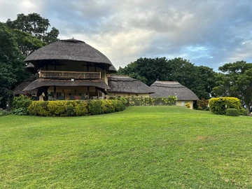 Hotel & Lodge