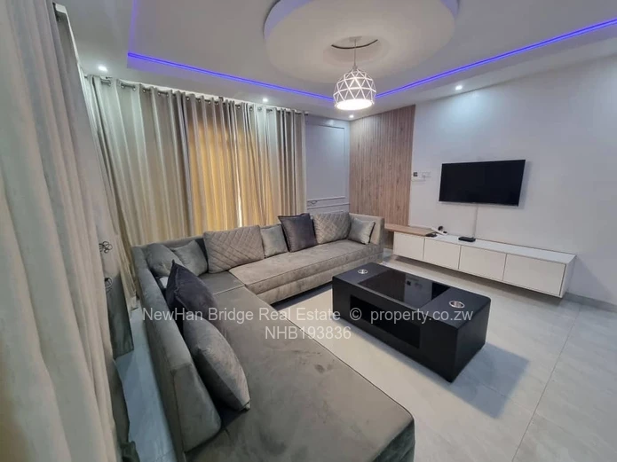 *Stunning 4-Bedroom Cluster Home *