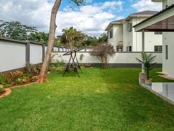 2 Unit Townhouse Complex