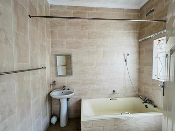 3 Bedroom Garden Flat