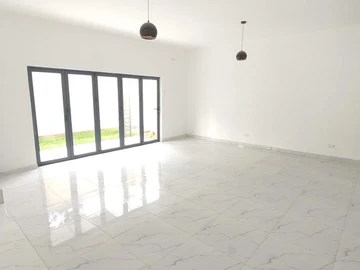 3 Bedroom Garden Flat