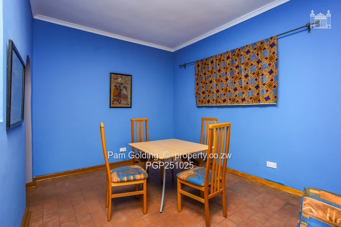 Charming Duplex Glen Lorne Apartment!!!