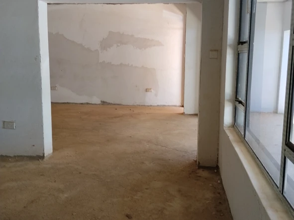 3 Bedroom Flat & Apartment