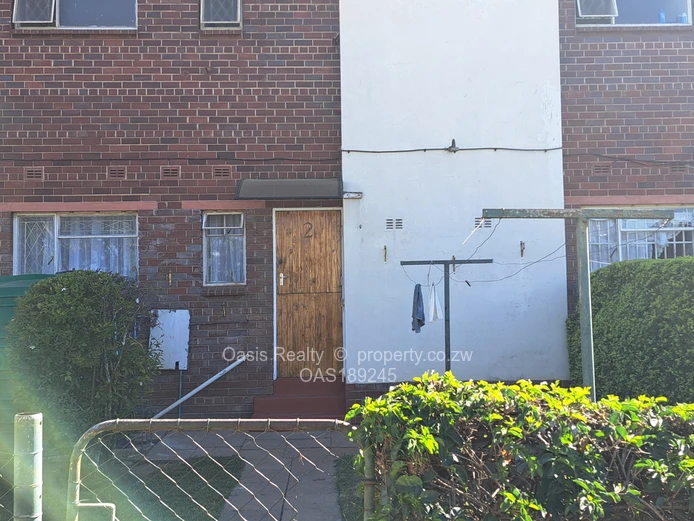 Neat garden flat to let in Avondale West