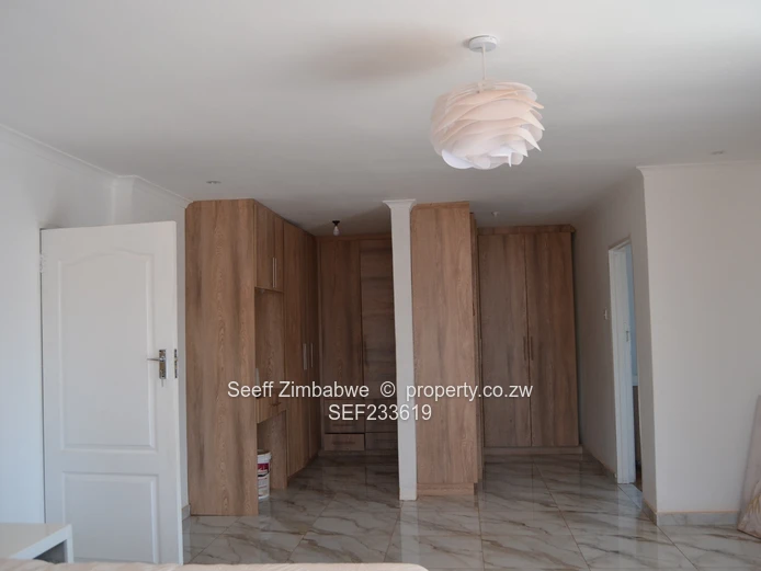 Stunning 5-Bedroomed House In Mtpleasant Heights