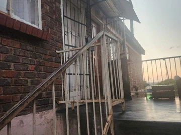 Flat & Apartment