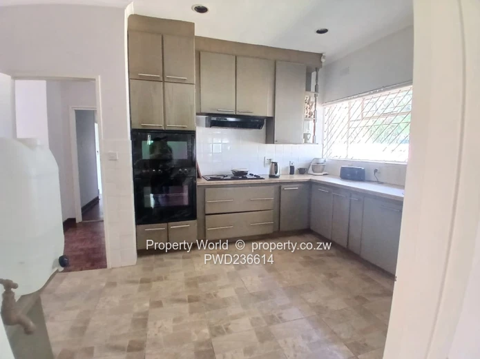 3 Bedroom House to Rent in Alexandra Park