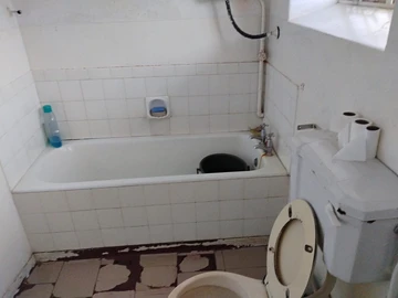 3 Bedroom Flat & Apartment