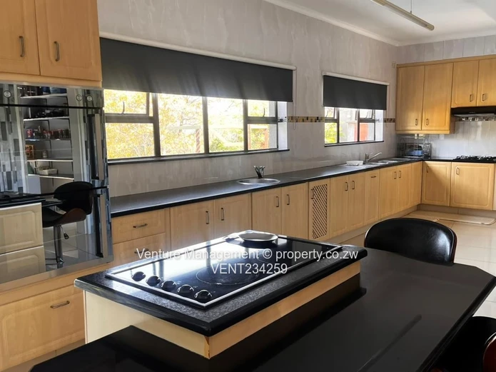 Luxury executive residence in the sought-after Follyjourn area!