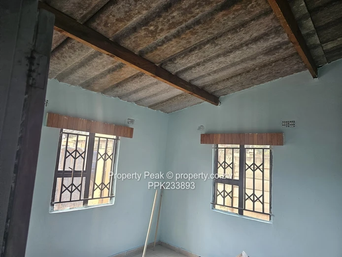 Warren park  1 house for sale