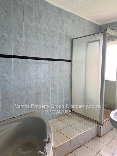 5-Bed Home in Knowe Norton — Title deed !!! (Sole Mandate)