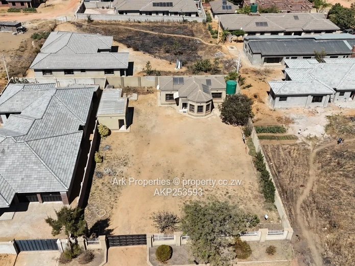 Ruwa, Elizabeth Park Cottage for Sale